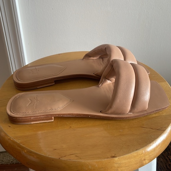 Marc Fischer size 9 Slides - Picture 4 of 4